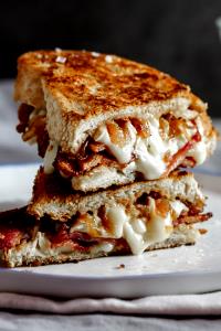 1 sandwich Crisp Bacon & Egg Sandwich