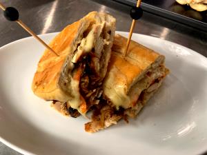 1 Sandwich Cuban Chicken / Plain Softwich