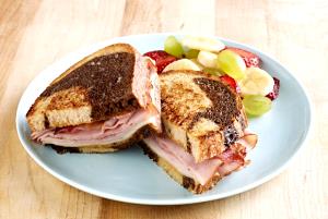 1 Sandwich Half Smoked Ham & Swiss On Rye Cafe Sandwich