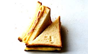 1 sandwich Ham, Supreme Omelet & Cheese on English Muffin