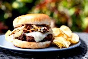 1 Sandwich Mushroom Swiss Burger