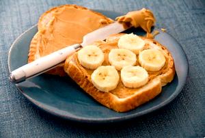 1 Sandwich Peanut Butter and Banana Sandwich