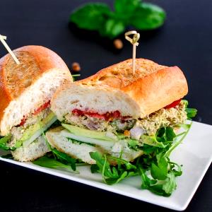 1 sandwich Pesto Turkey Bullet
