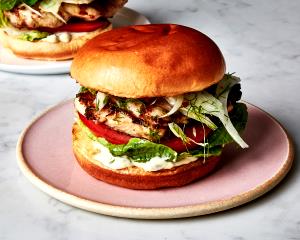 1 Sandwich Sandwich, Chargrilled Chicken Sandwich