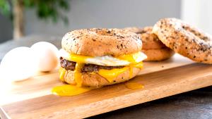1 Sandwich Sausage, Egg & Cheese On Bagel