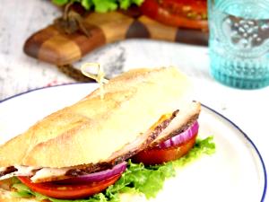 1 sandwich Smoked Turkey Sandwich