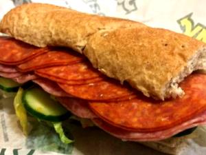 1 Sandwich Spicy Italian 6-İnch Sandwiches