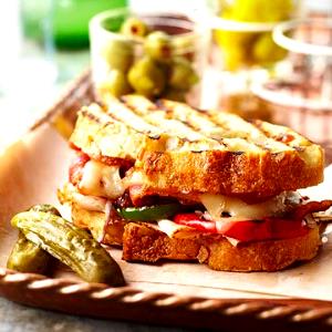 1 sandwich Turkey Applejack (Small)