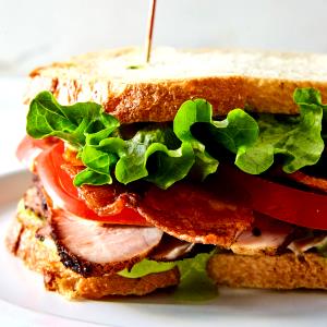 1 sandwich Turkey Club minus Mayonnaise & Cheese