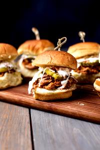 1 sandwich Twisted Slider - Pulled Pork