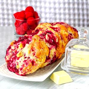 1 scone (106 g) Raspberry White Chocolate Scones