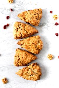 1 scone (113 g) Cranberry Walnut Scone