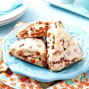 1 scone Cinnamon Chip Scones