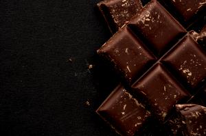 1 Section Dietetic Milk Chocolate Flavored Bar Chocolate Covered Diet or Low Calorie Candy