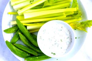 1 serving (1 oz) Blue Cheese Dressing