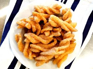 1 serving (1 oz) Cinnamon Twists