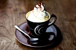 1 serving (1 oz) Espresso Con Panna