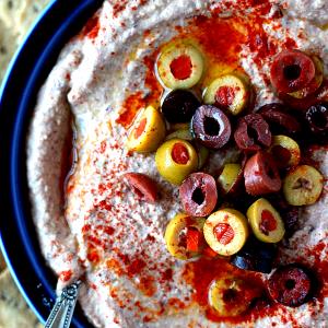 1 serving (1 oz) Olive Hummus