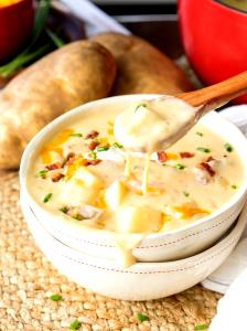 1 serving (100 g) Loaded Baked Potato Soup