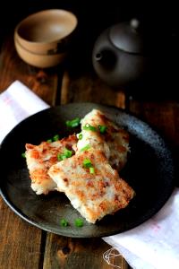 1 serving (100 g) Turnip Cake
