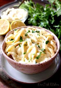 1 serving (100 ml) Herb Alfredo Sauce