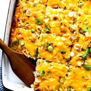 1 serving (10.8 oz) Cheddar and Sausage Breakfast Casserole (1200)