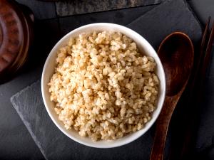 1 serving (11 oz) Brown Rice (Regular)