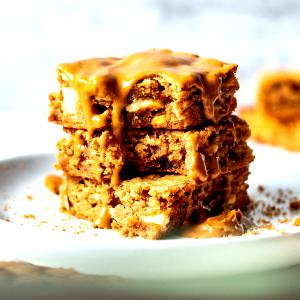 1 serving (113 g) Blondie