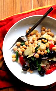 1 serving (11.7 oz) Chickpea Nicoise Salad (1500)