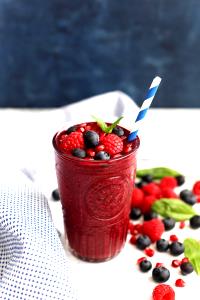 1 serving (12 oz) Blueberry Pomegranate Smoothie (Small)