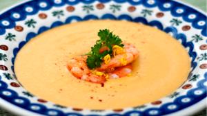 1 serving (12 oz) Shrimp Bisque (Regular)