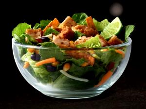 1 serving (12.5 oz) Southwest Buttermilk Crispy Chicken Salad