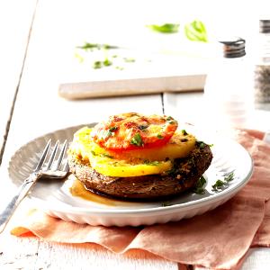 1 serving (13.5 oz) Herb Roasted Portobello with Parmesan Polenta (1500)
