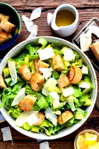 1 serving (141 g) Caesar Salad