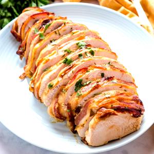 1 serving (14.1 oz) Roasted Turkey Breast in Dijon Cream Sauce (1200)