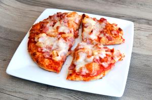 1 serving (144 g) Pizza For One - Hawaiian