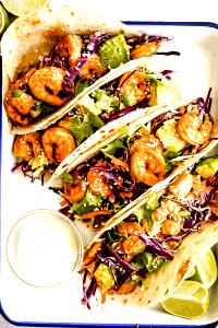 1 serving (152 g) Tortilla Slaw