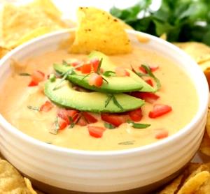 1 serving (155 g) Cheese Nachos