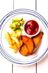 1 serving (155 g) Chicken Strip Kids’ Meal with French Fries