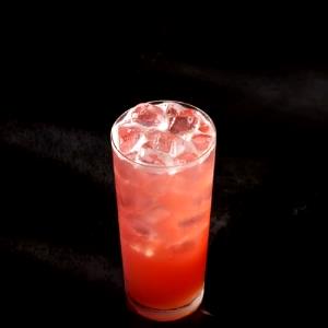 1 serving (16 oz) Iced Guava White Tea Lemonade (Grande)