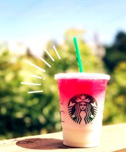 1 serving (16 oz) Ombre Pink Drink (Grande)