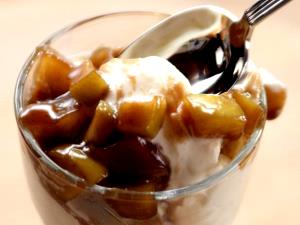 1 serving (167 g) Caramel Apple Sundae