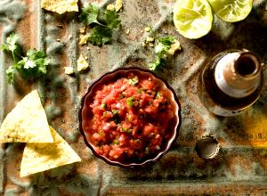 1 serving (170 g) Chips and Salsa (Medium)