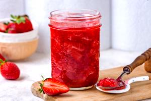 1 serving (170 g) Strawberry Compote