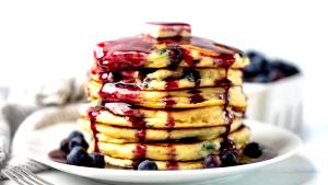 1 serving (176 g) Blueberry Hotcake (No Topping)