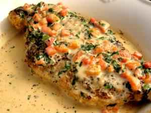 1 serving (17.8 oz) Creamy Chicken Basil