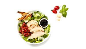 1 serving (18.4 oz) Chicken Bruschetta Salad