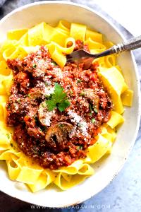 1 serving (18.5 oz) Pappardelle with Bolognese Sauce (2000)