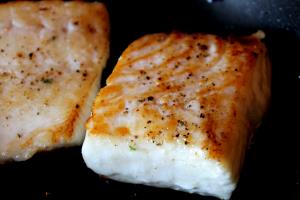 1 serving (187 g) White Fish & Mushroom Risotto