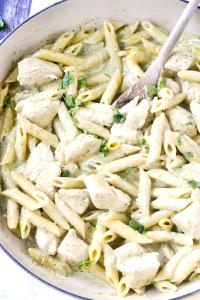 1 serving (18.7 oz) Penne with Creamy Basil Chicken